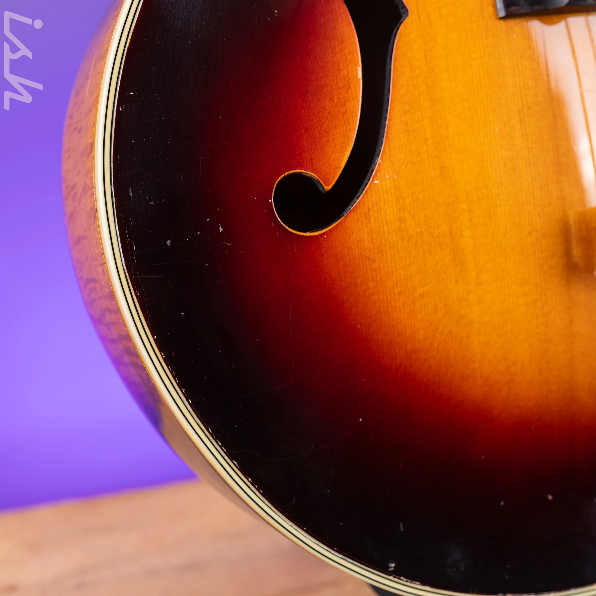 1940 D’Angelico Style B ArchTop Tobacco Burst - Image 6