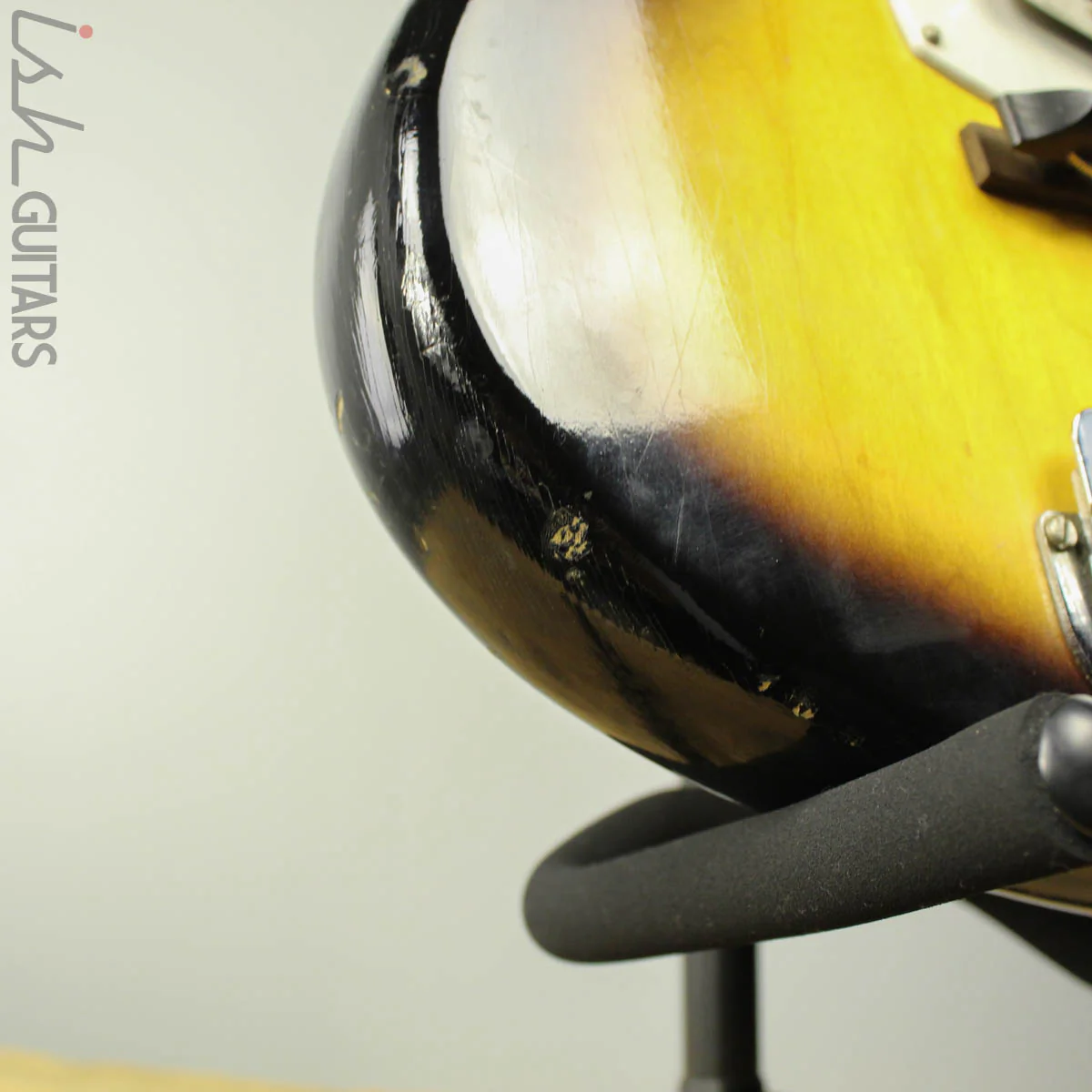 1960s Harmony Bobkat H15V Electric Guitar Sunburst w/ Vibrato and OHSC - Image 17