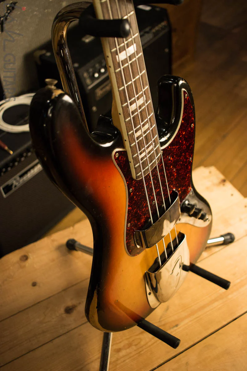 1972 Fender Jazz Bass Sunburst - Image 6
