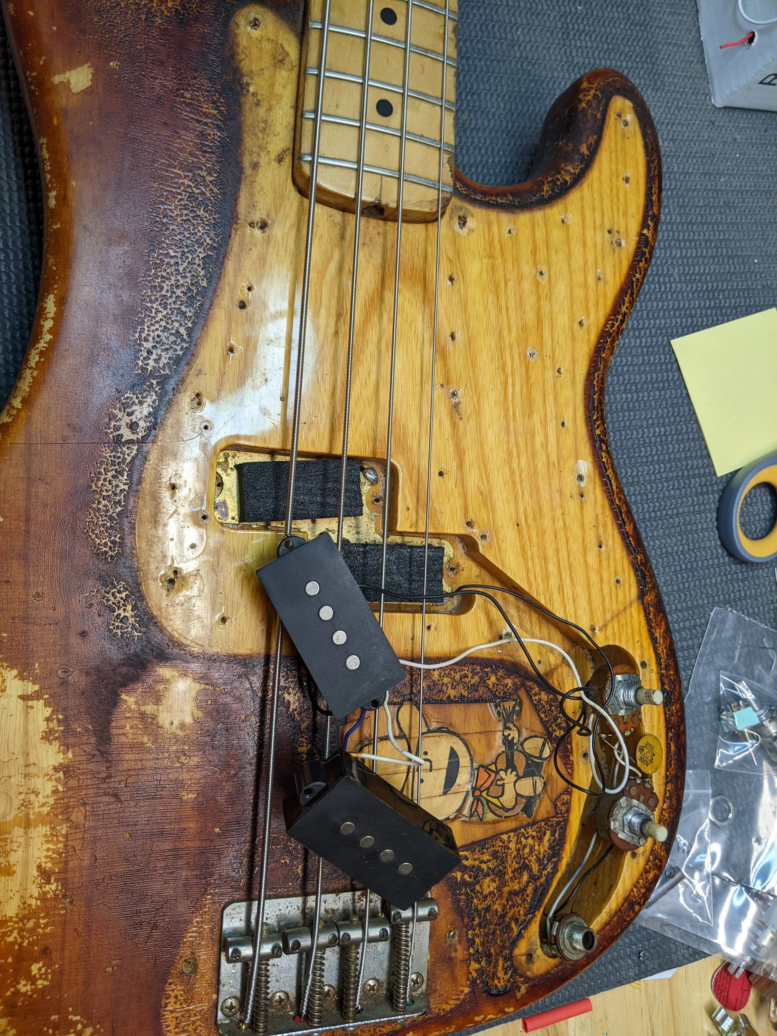 1973 Fender Precision Bass "Charlie Brown" - Image 27
