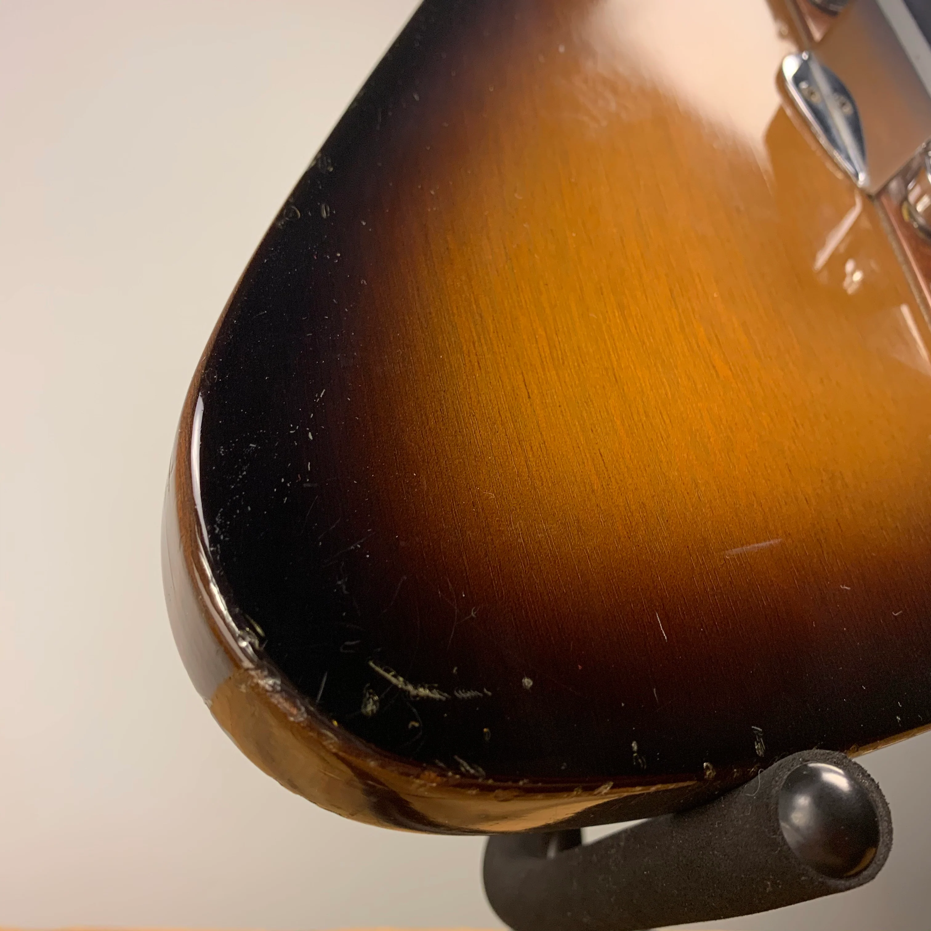 1976 Gibson Thunderbird Sunburst - Image 15