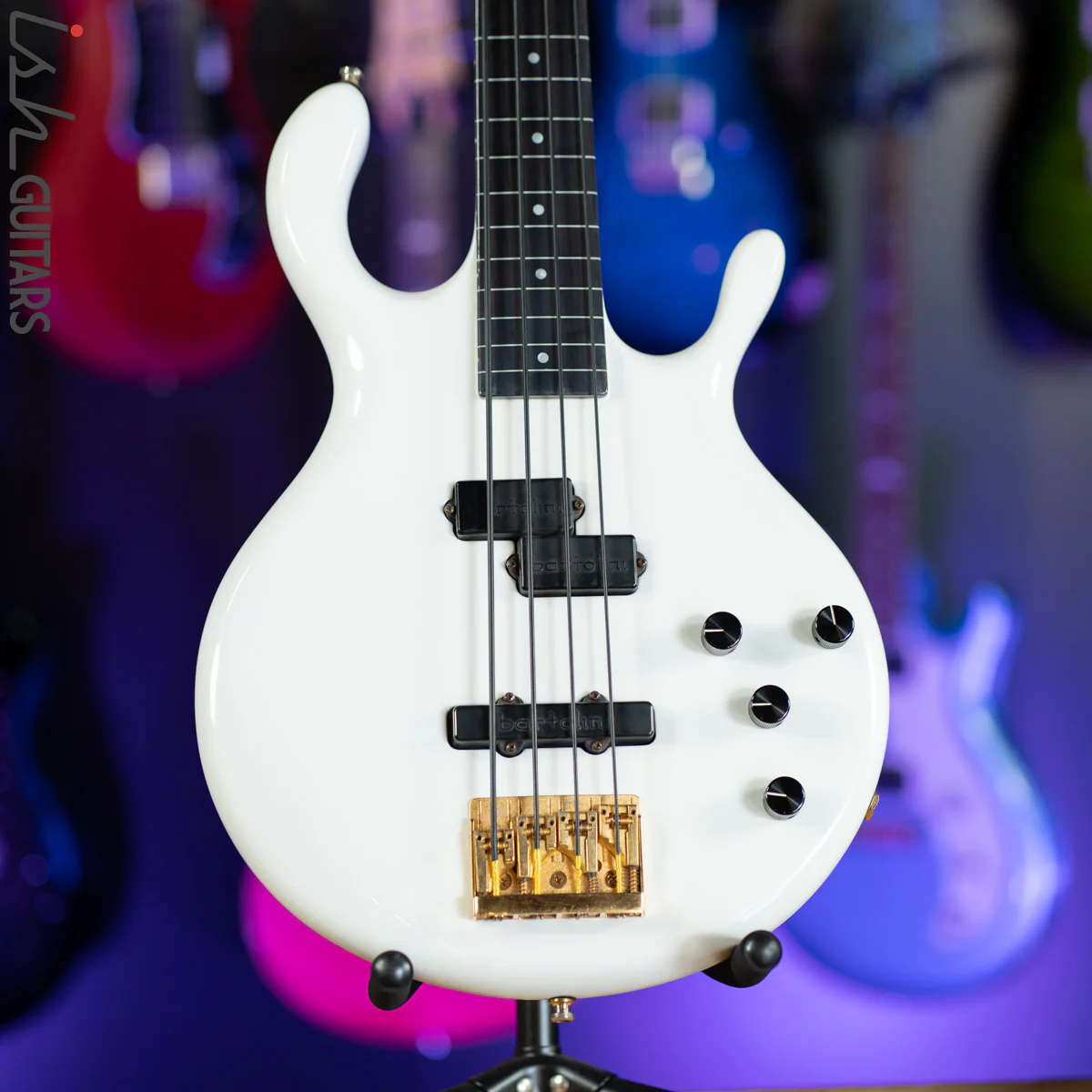 1980s/1990s Pedulla Buzz 4 Fretless Bass White Gloss