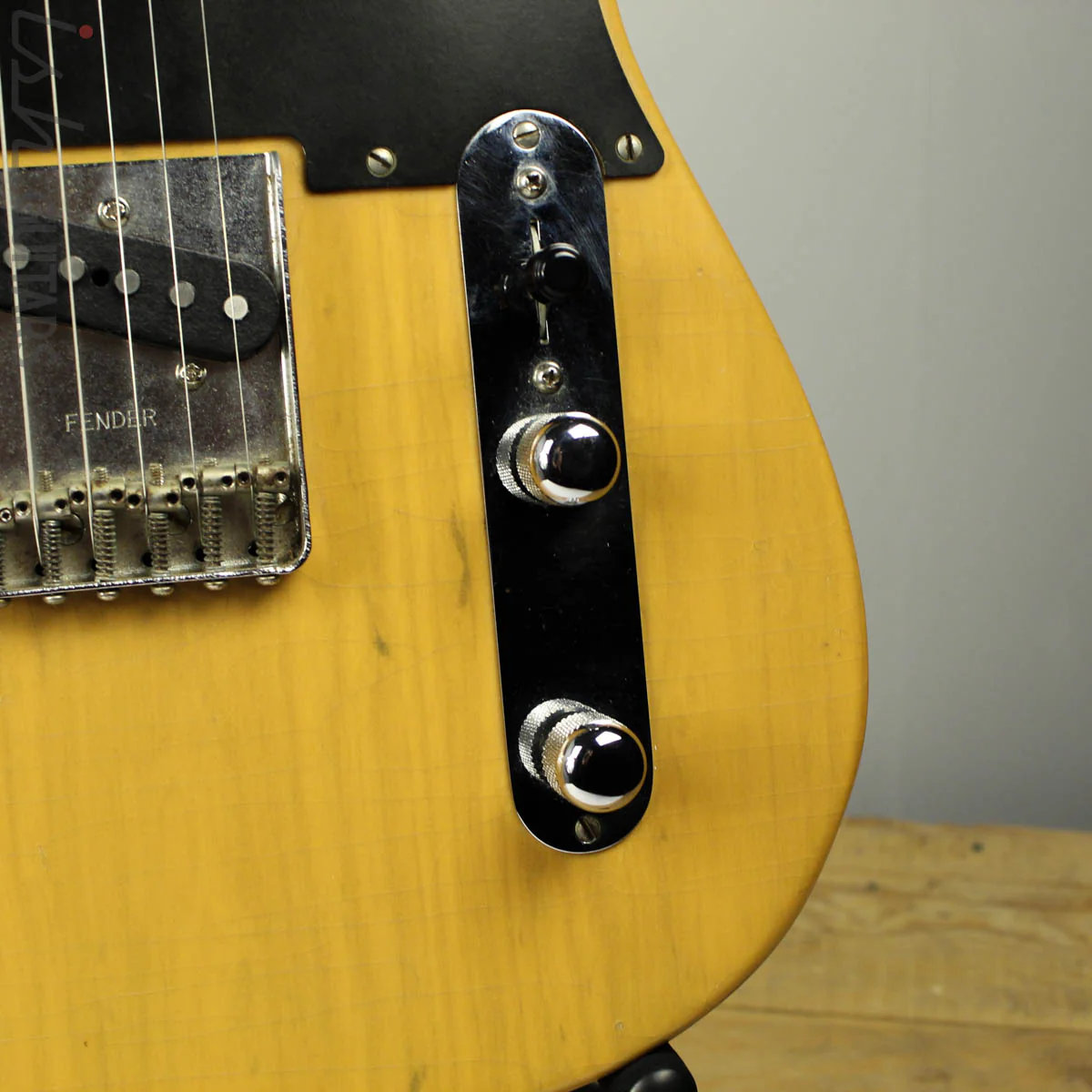 1982 Fender '52 Reissue Telecaster Butterscotch Blonde - Image 5