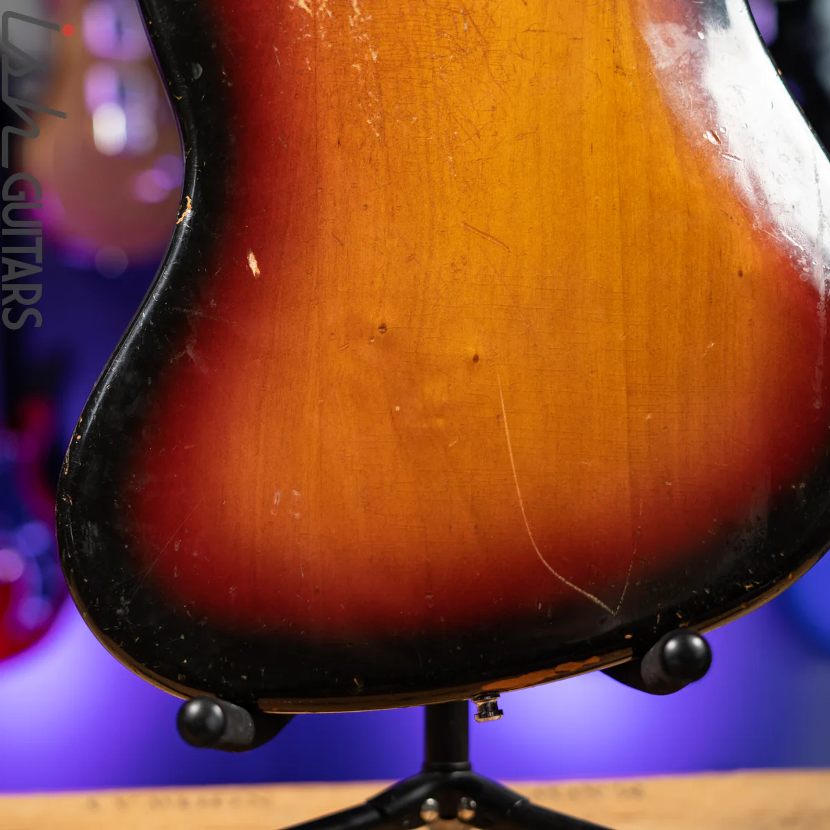 1983 Fender Fullerton ‘62 Reissue Jazz Bass 3-Tone Sunburst - Image 10