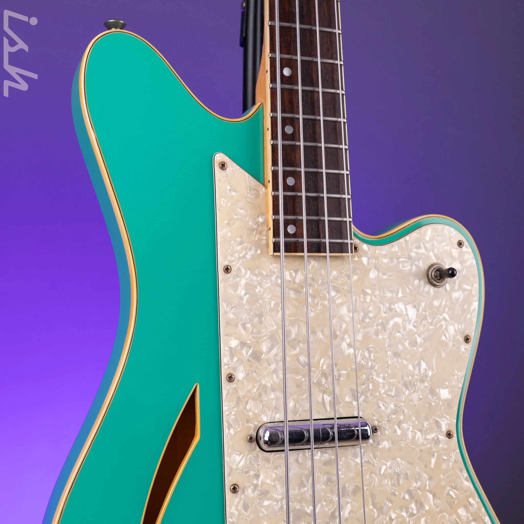 1990 Charvel Surfcaster 4 Turquoise - Image 4