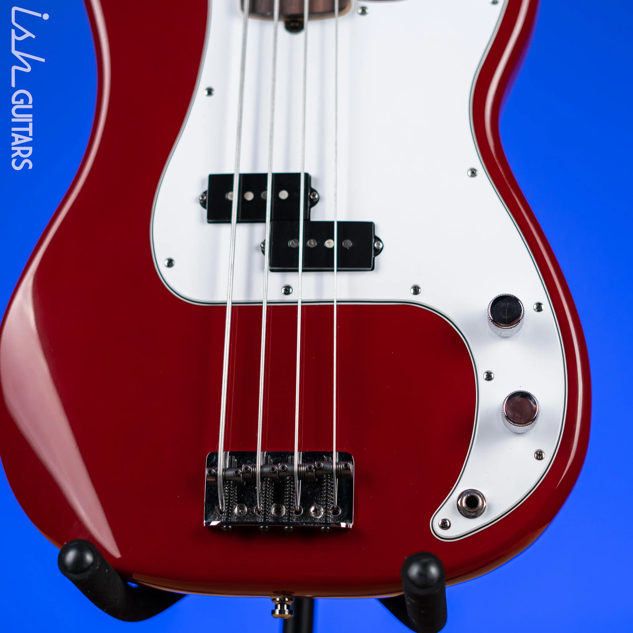 1995 Fender American Standard Fretless P Bass Red - Image 4