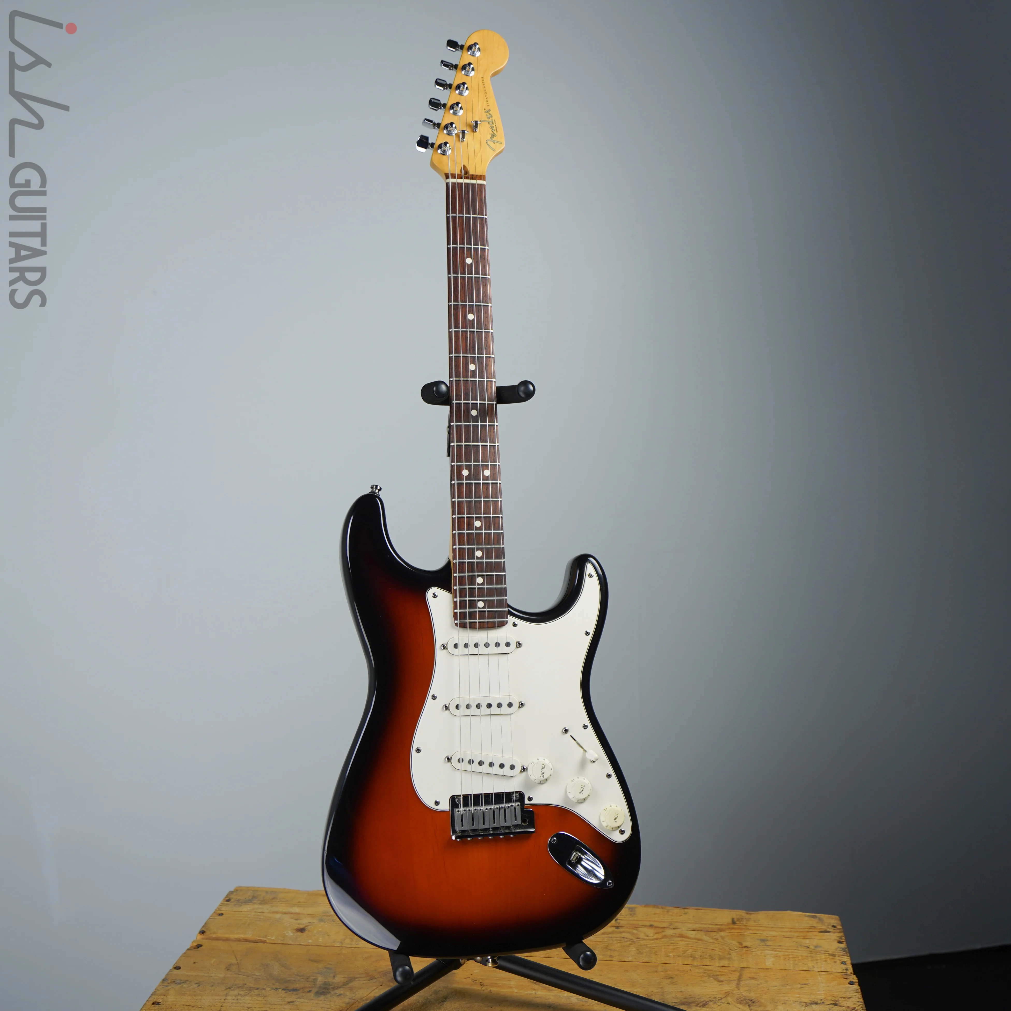 1996 Fender American Standard Stratocaster Sunburst - Image 2