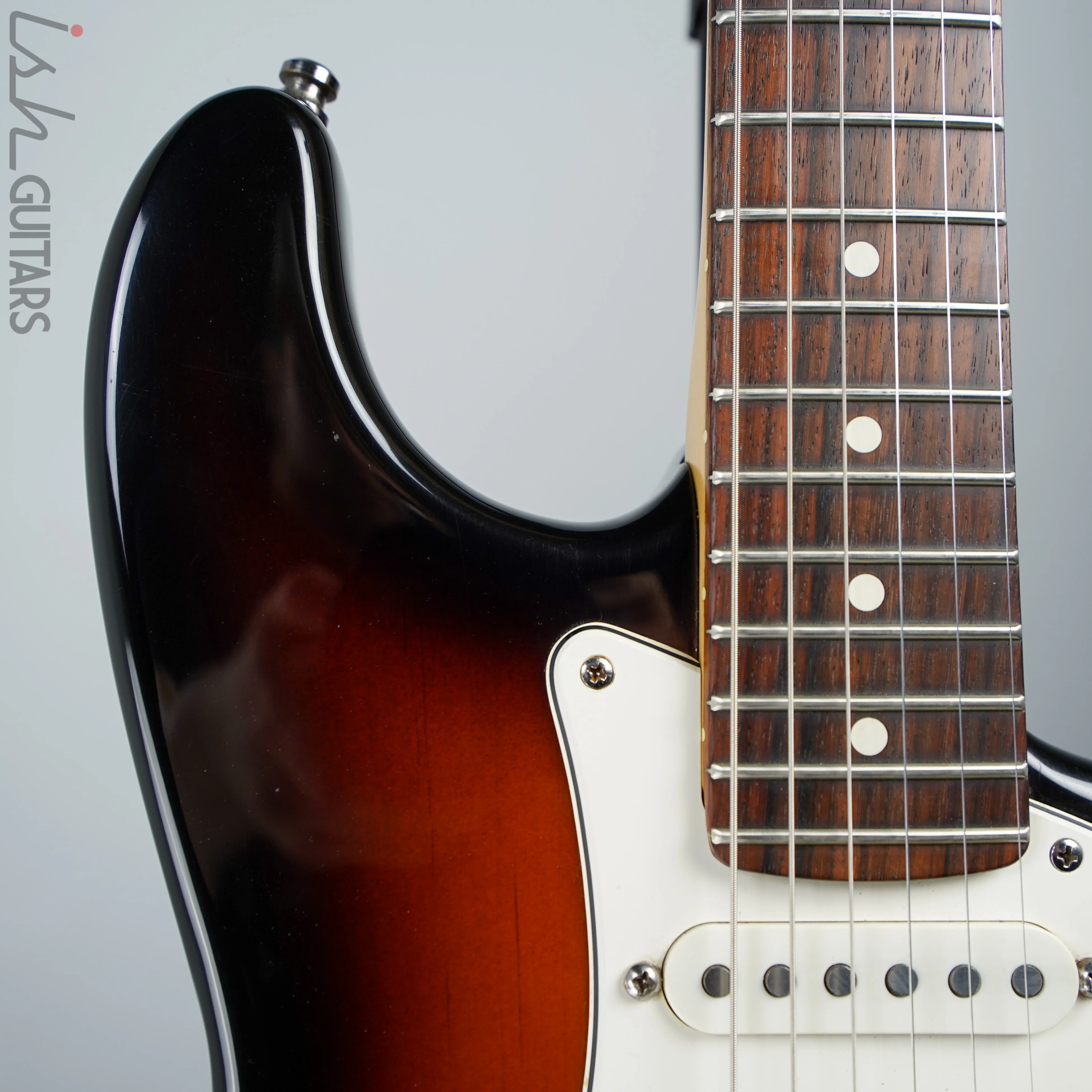 1996 Fender American Standard Stratocaster Sunburst - Image 3