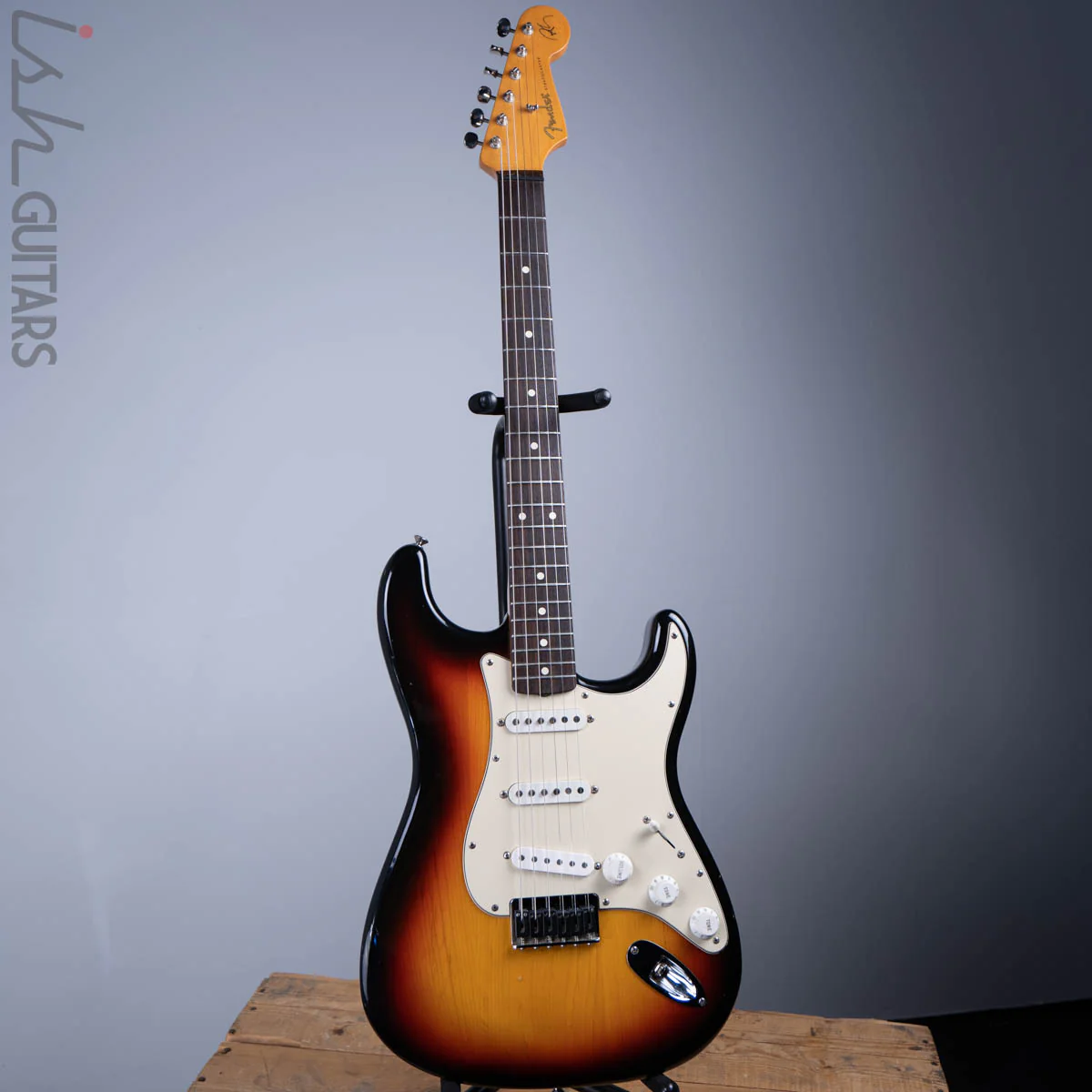 1996 Fender Robert Cray Signature Stratocaster Three Tone Sunburst - Image 2