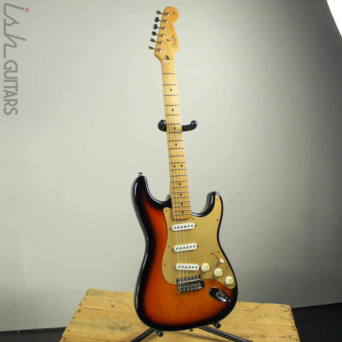 1997 Fender USA California Series Stratocaster Three Tone Burst - Image 2