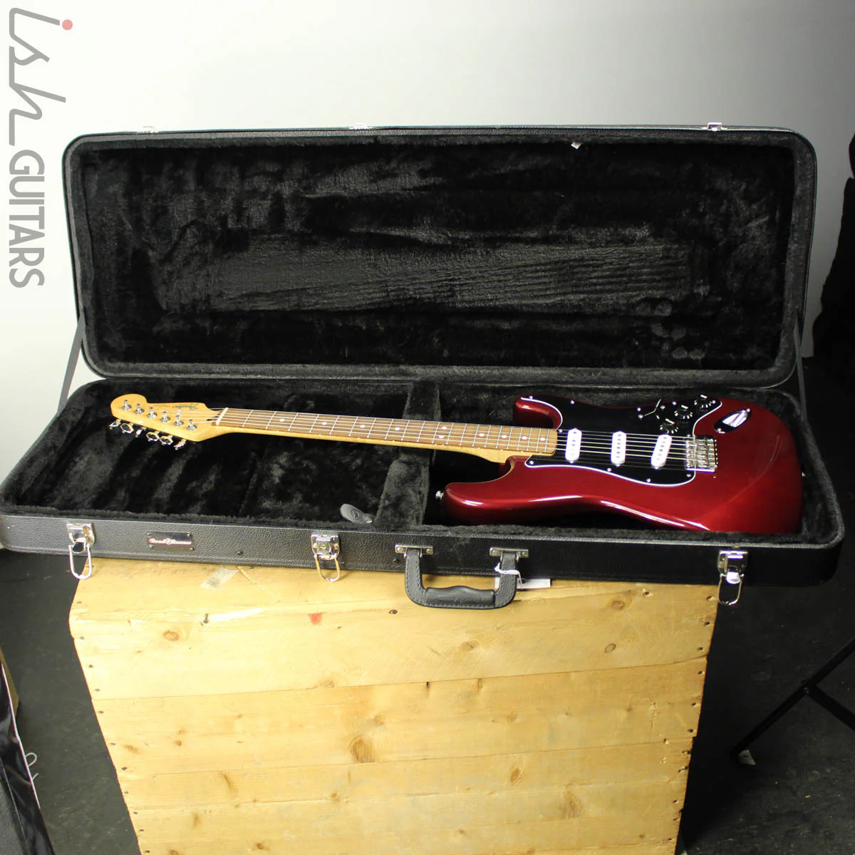 1999 Fender MIM Stratocaster Standard Wine Red - Image 10
