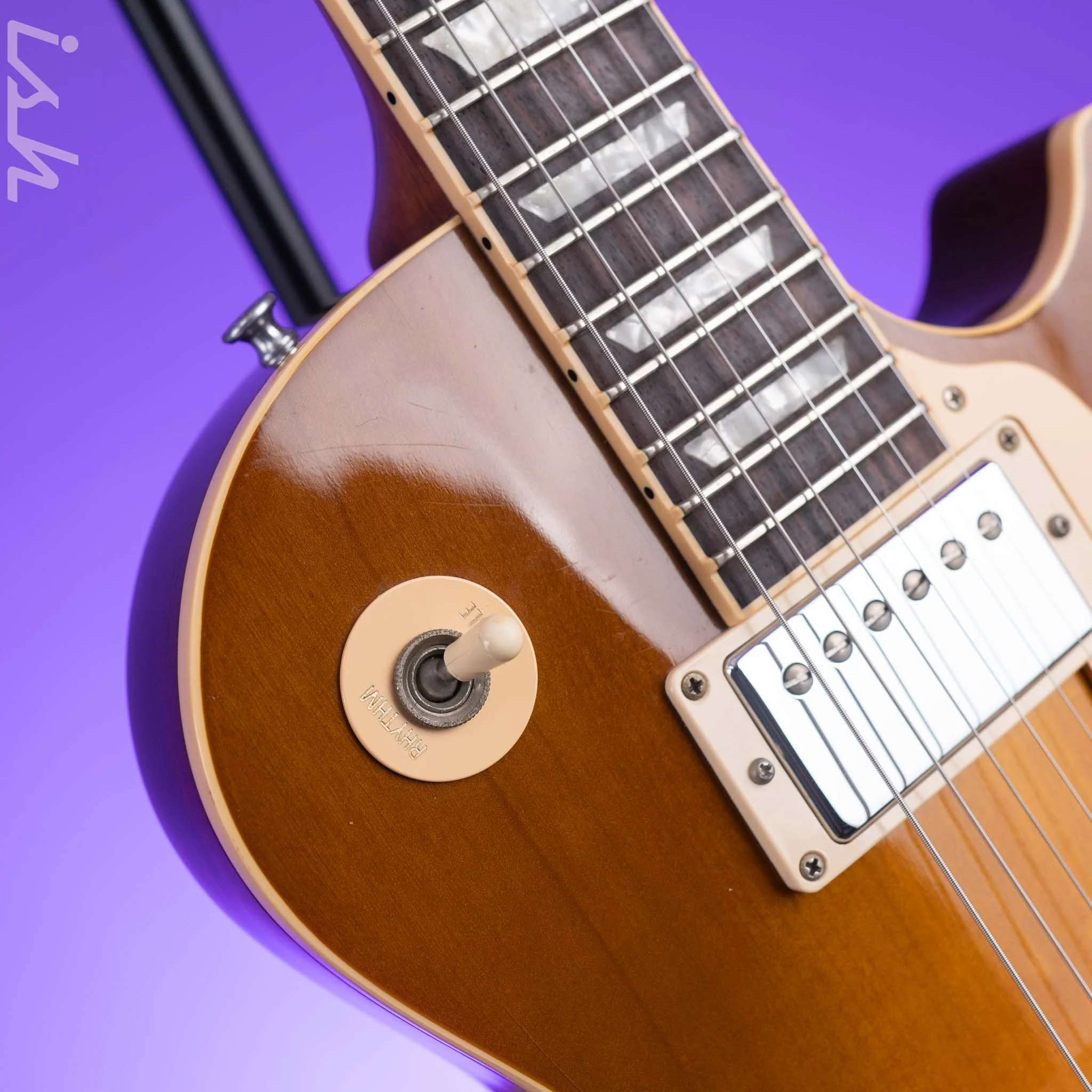 1999 Gibson Les Paul Standard Honey Burst - Image 6