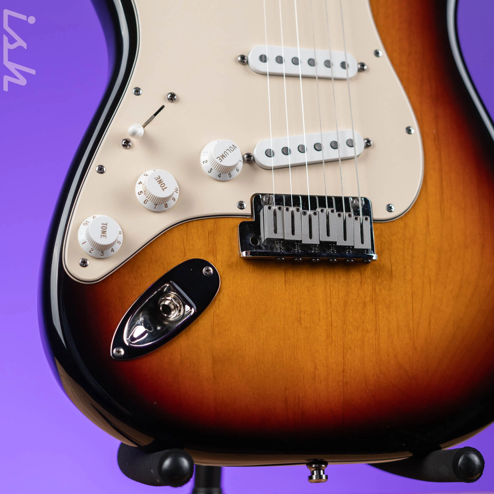 1999 Lefty Fender American Standard Strat Sunburst - Image 5