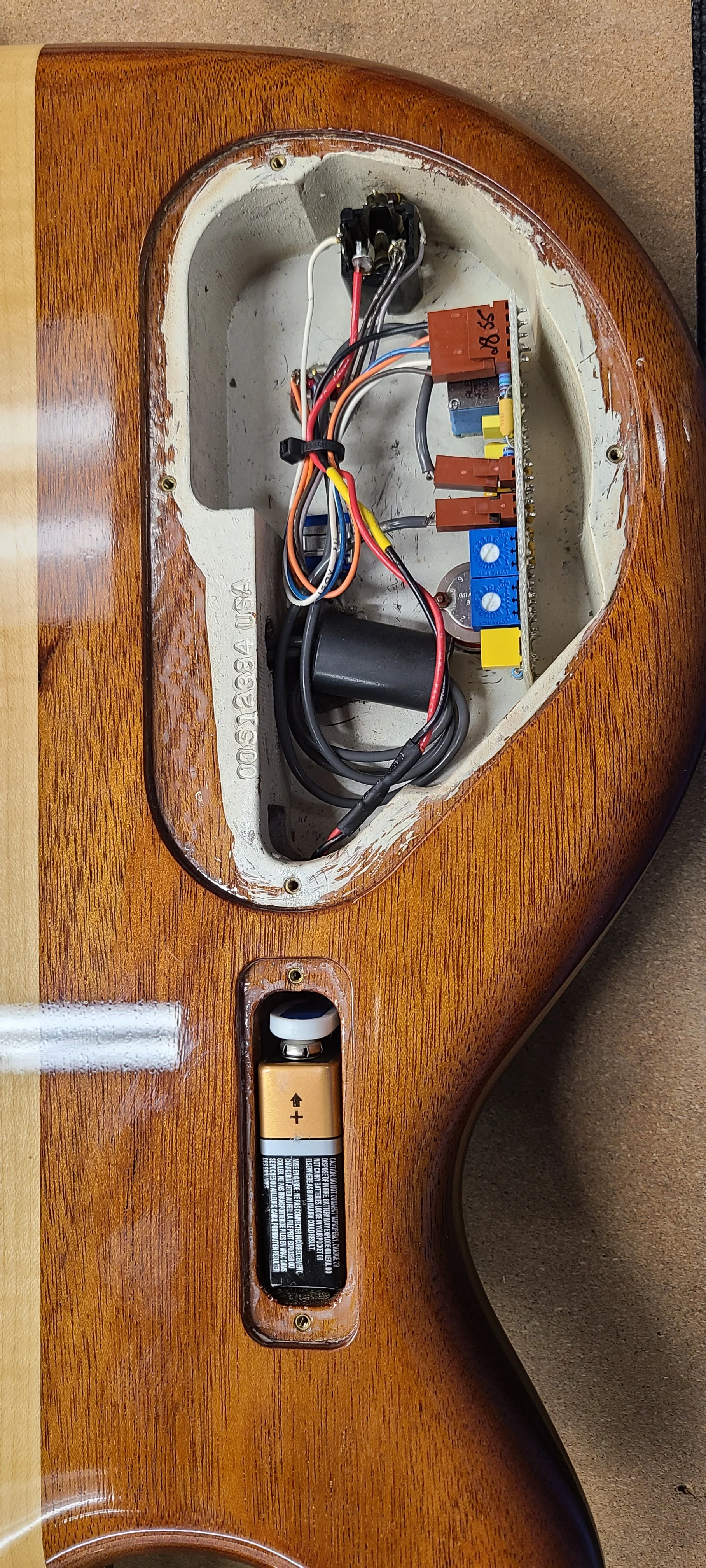 2000 Alembic Spoiler 7-String Bass Lined Fretless Natural - Image 23