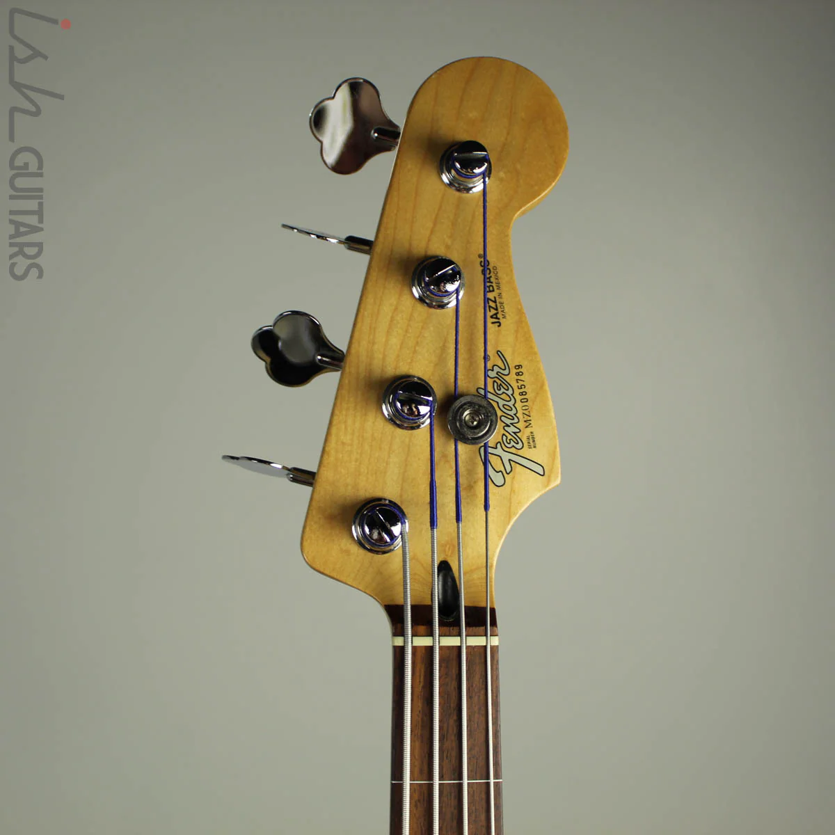 2000 Fender MIM Fretless Jazz Bass Black - Image 6