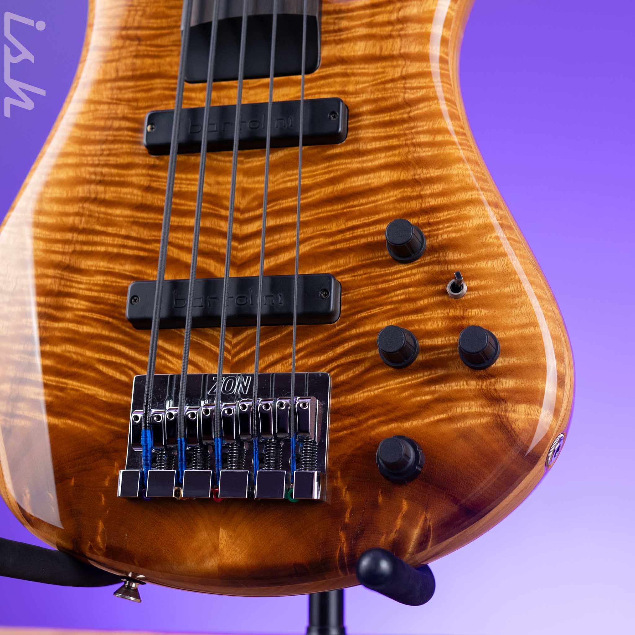 2000 Zon Sonus Custom Fretless 5-String Bass Flame Myrtlewood - Image 4
