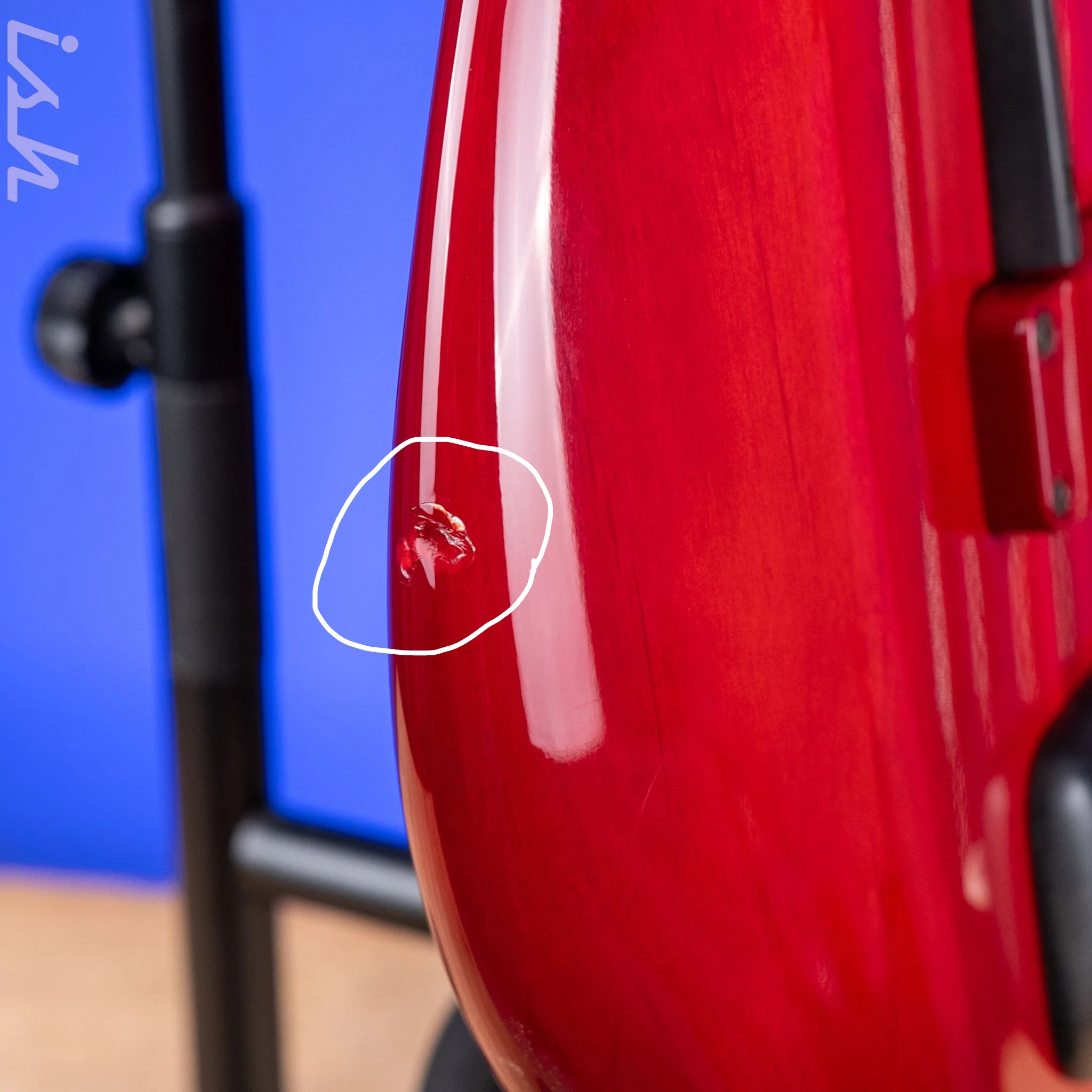 2004 F Bass BNF5 Fretless Transparent Red - Image 10