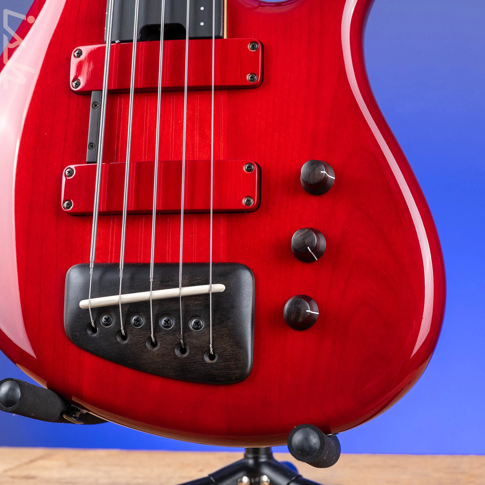 2004 F Bass BNF5 Fretless Transparent Red - Image 5