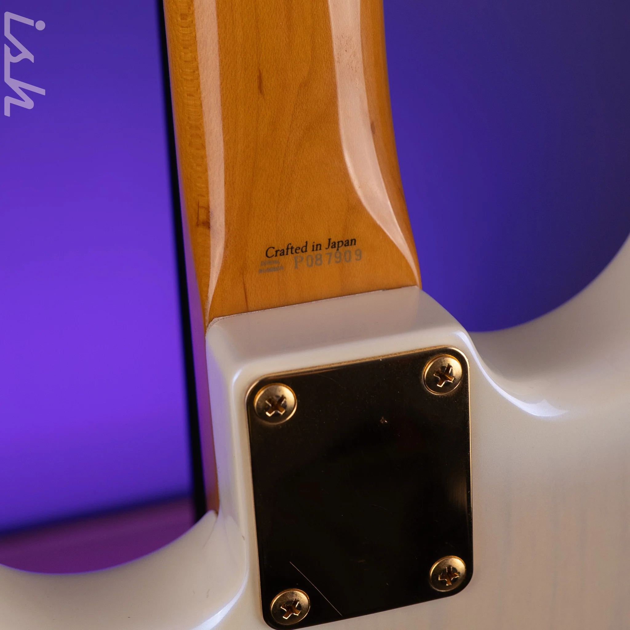 2004 Fender '57 Reissue Stratocaster ST80-SPL White Burst - Image 16