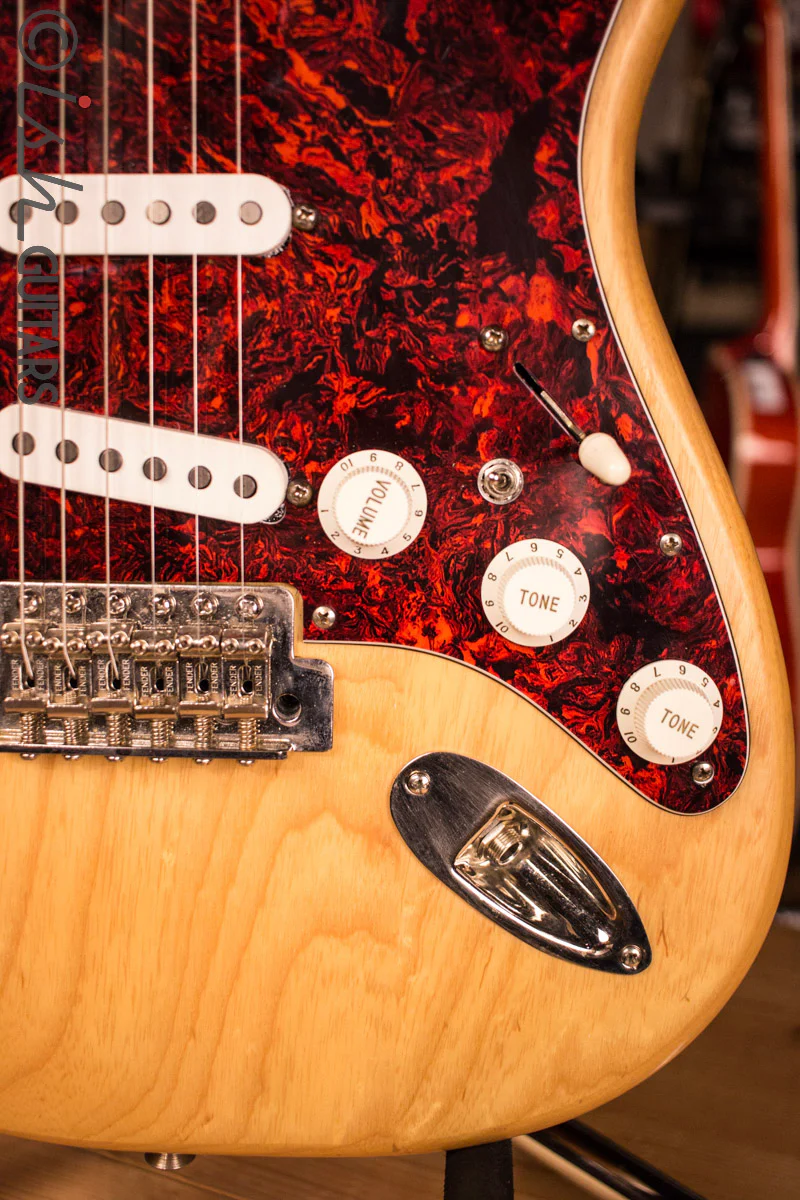 2006 Fender MIM Stratocaster 60th Anniversary Special Edition Ash Natural - Image 4