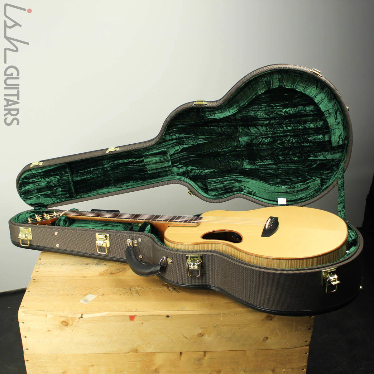 2009 McPherson XP 5.0 Englemann Spruce/Flamed Maple - Image 13
