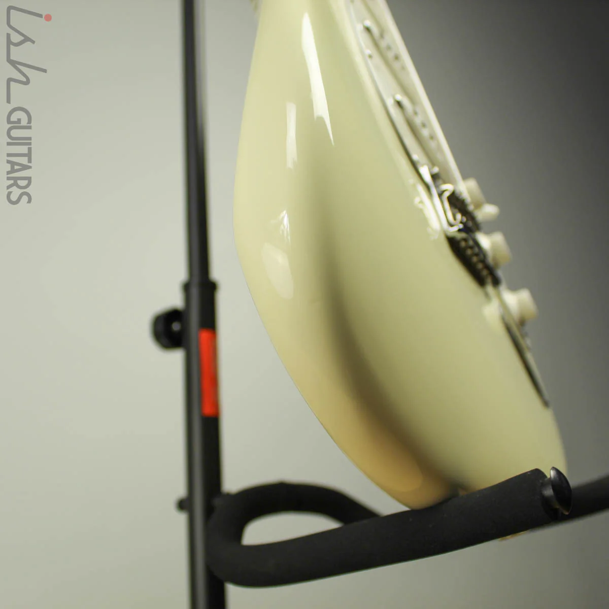 2011 Fender Stratocaster American Standard - Image 12