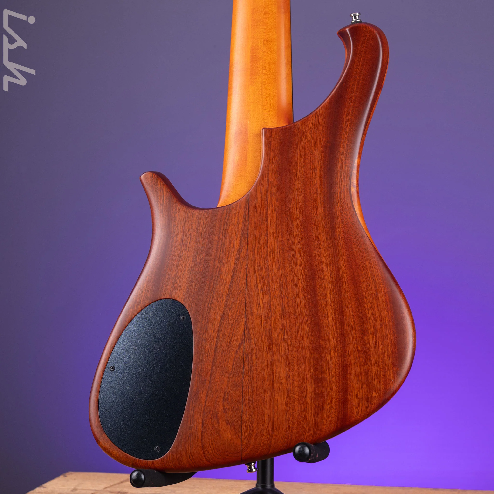 2011  Lefay Singer 6 Short Scale - Image 10