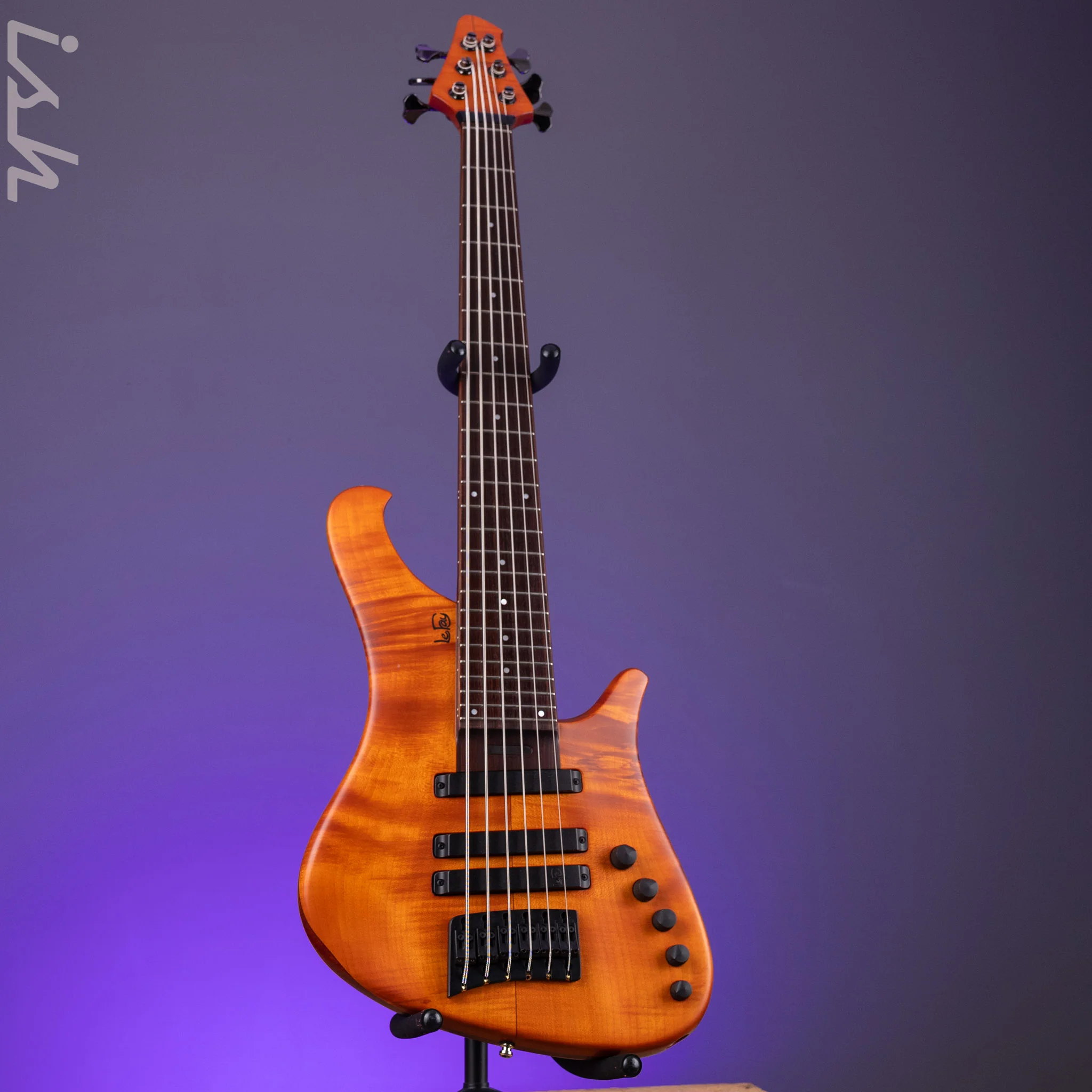 2011  Lefay Singer 6 Short Scale - Image 2