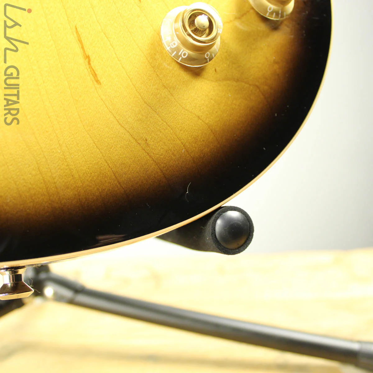 2012 Gibson Les Paul Traditional Tobaccoburst - Image 11