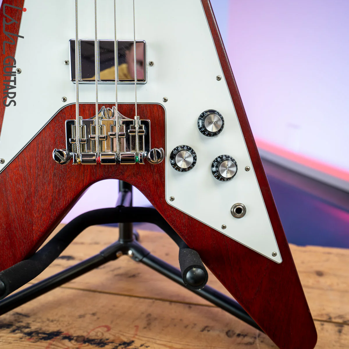 2012 Gibson Shortscale Flying V Bass Cherry - Image 4