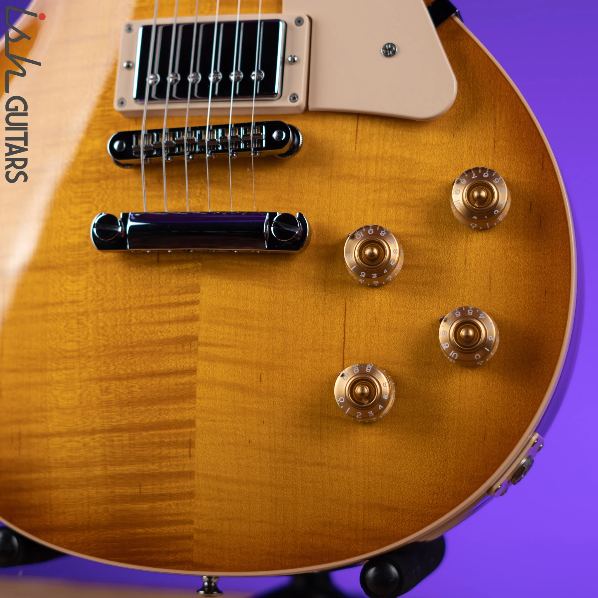 2013 Gibson Les Paul Traditional Honeyburst - Image 4