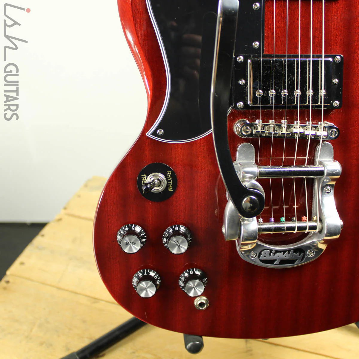 2014 Epiphone G-400 SG Pro Left Handed Cherry w/ Bigsby - Image 3