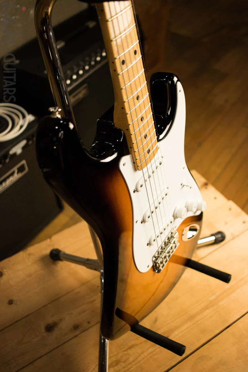 2014 Fender American Vintage Reissue ‘54 Stratocaster Sunburst Limited Edition - Image 6