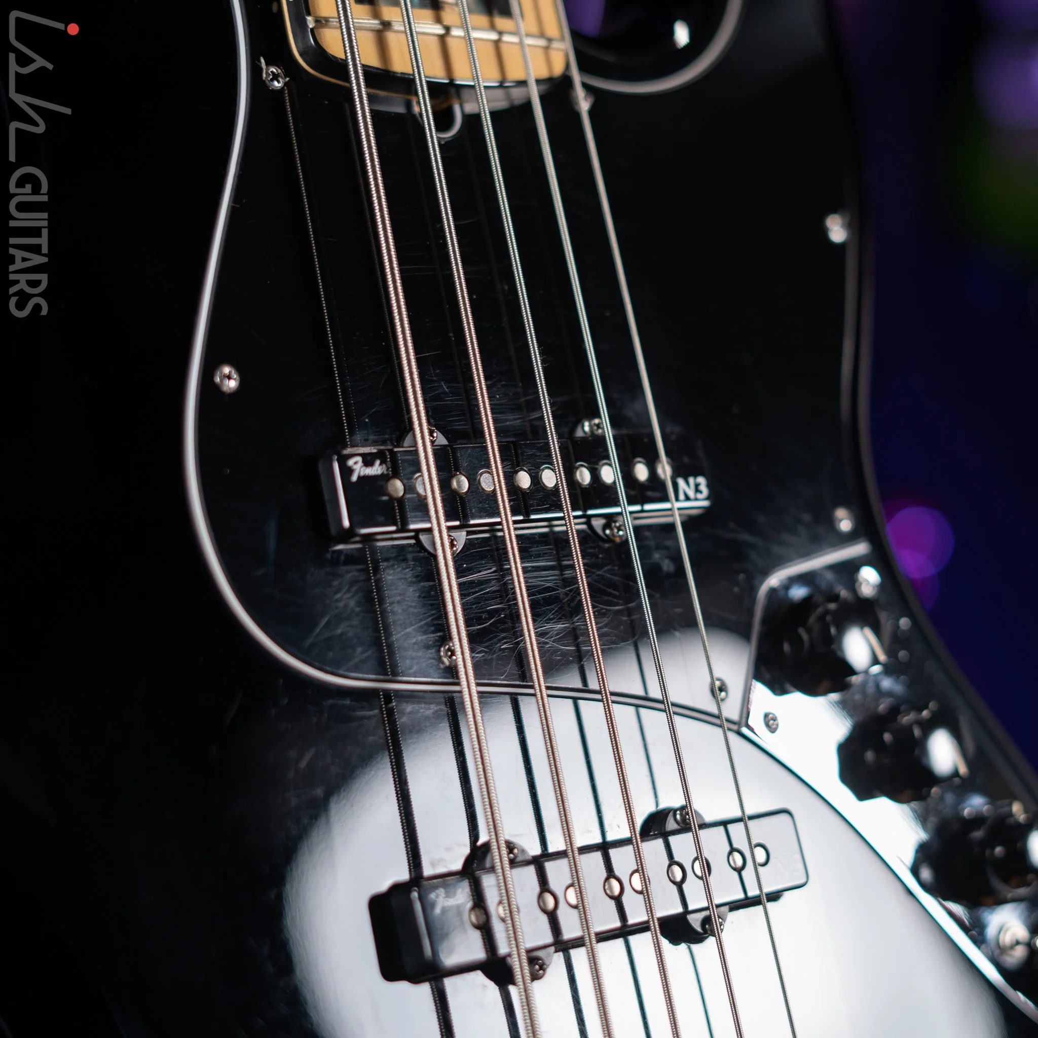 2015 Fender American Deluxe Jazz Bass Black - Image 6