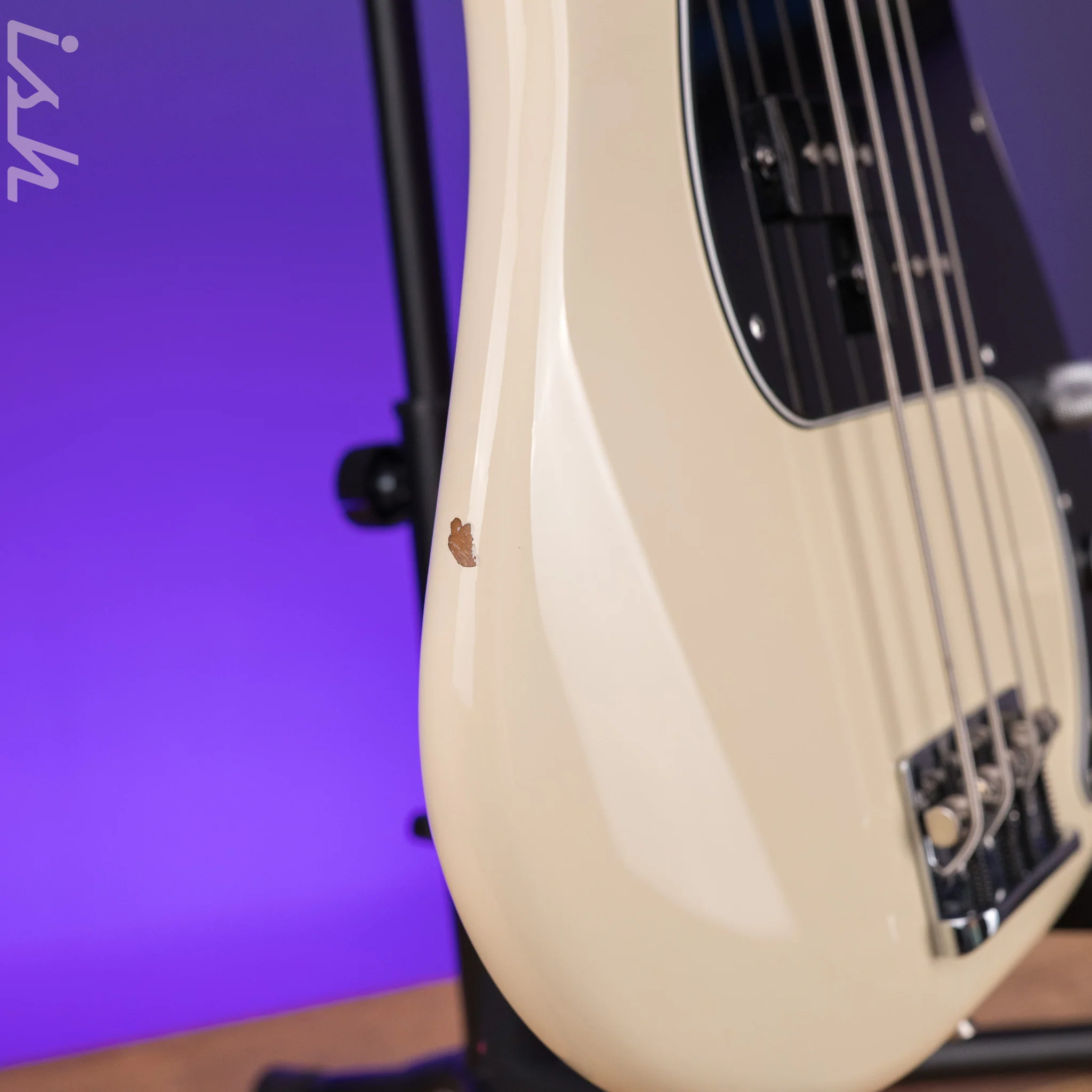 2015 Fender American Standard P Bass - Image 6