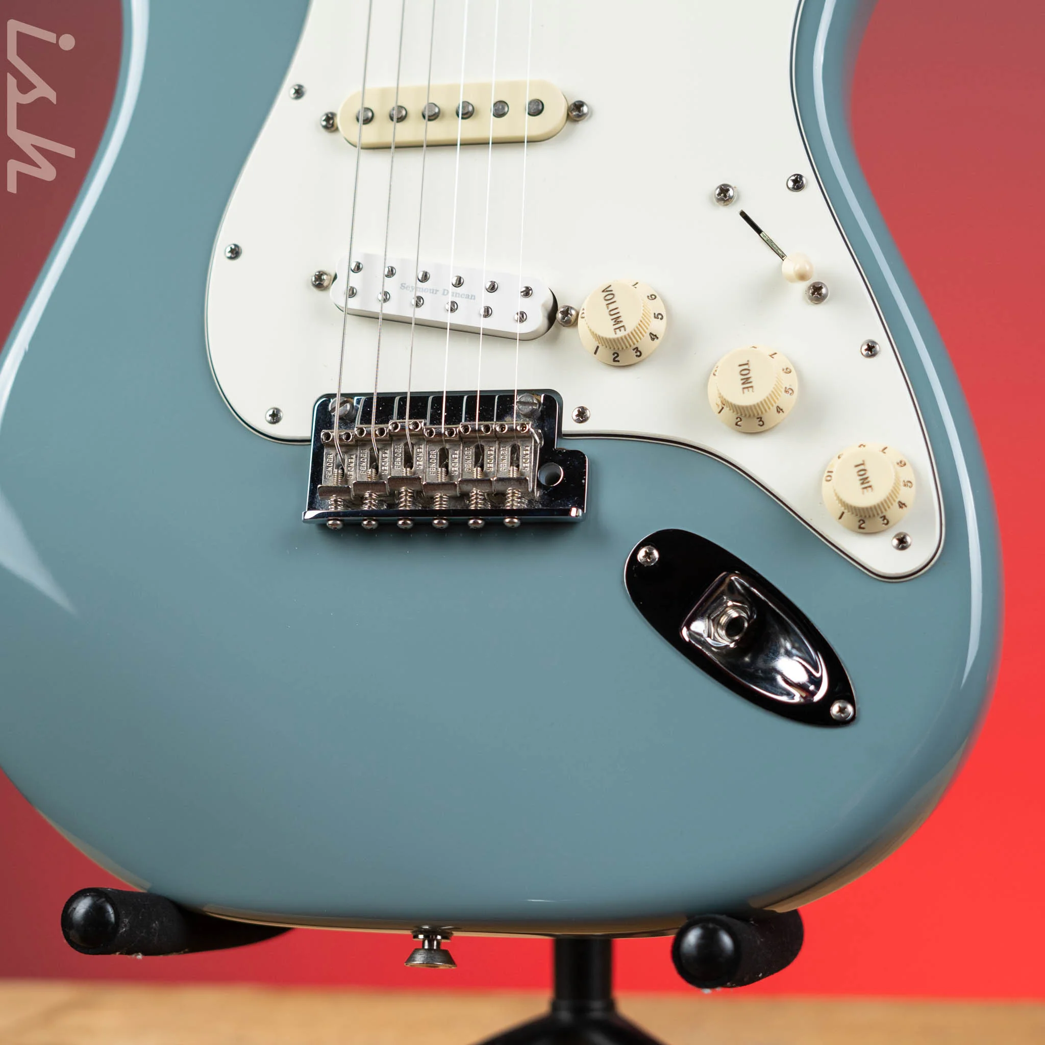 2016 Fender American Professional Stratocaster Sonic Gray - Image 4