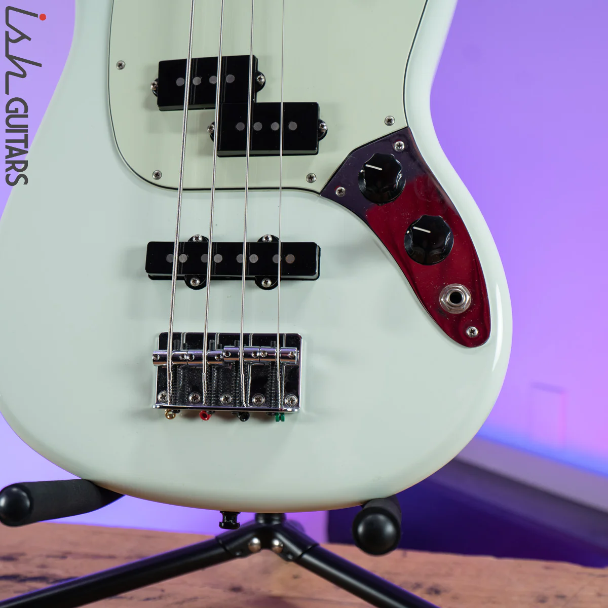 2016 Fender Mustang Bass Sonic Blue - Image 4