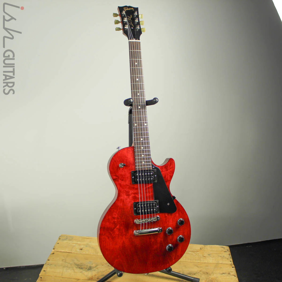 2018 Gibson Les Paul Studio Red - Image 2