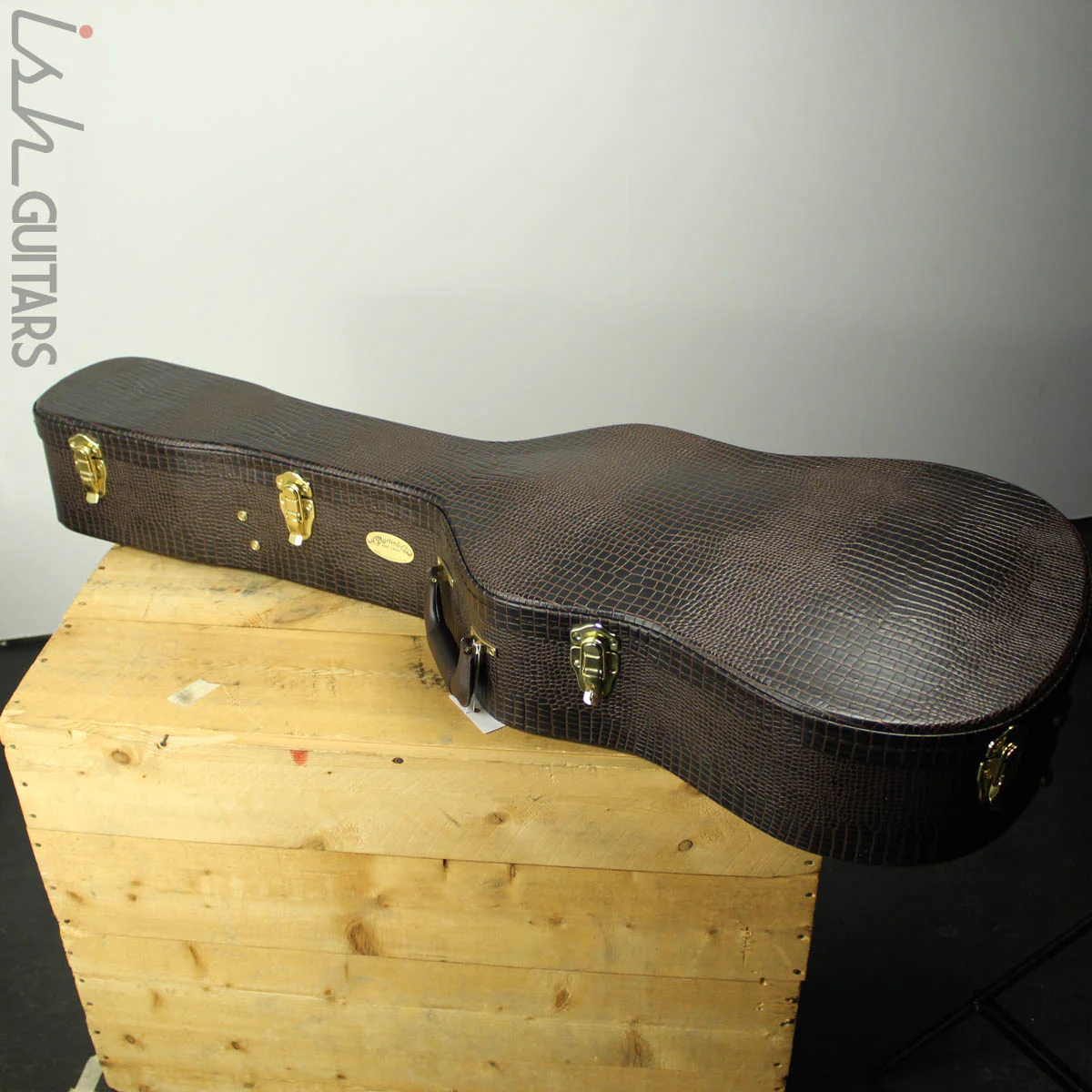 2016 Martin Custom Dreadnaught Centennial Cutaway - Image 10