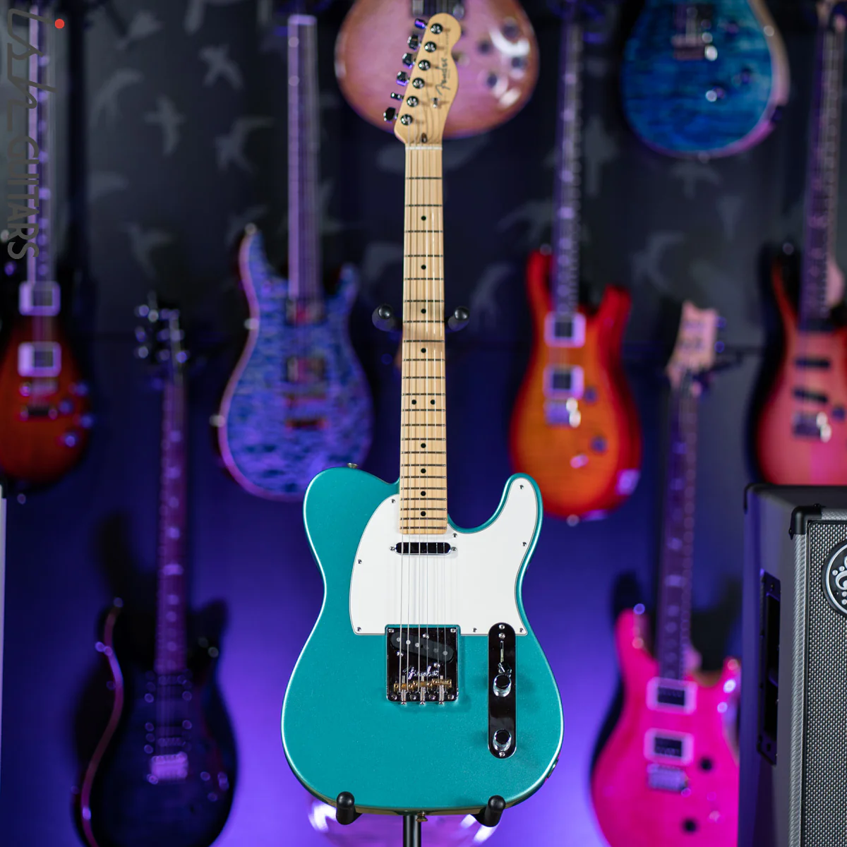 2017 Fender American Professional Telecaster Mystic Seafoam - Image 2