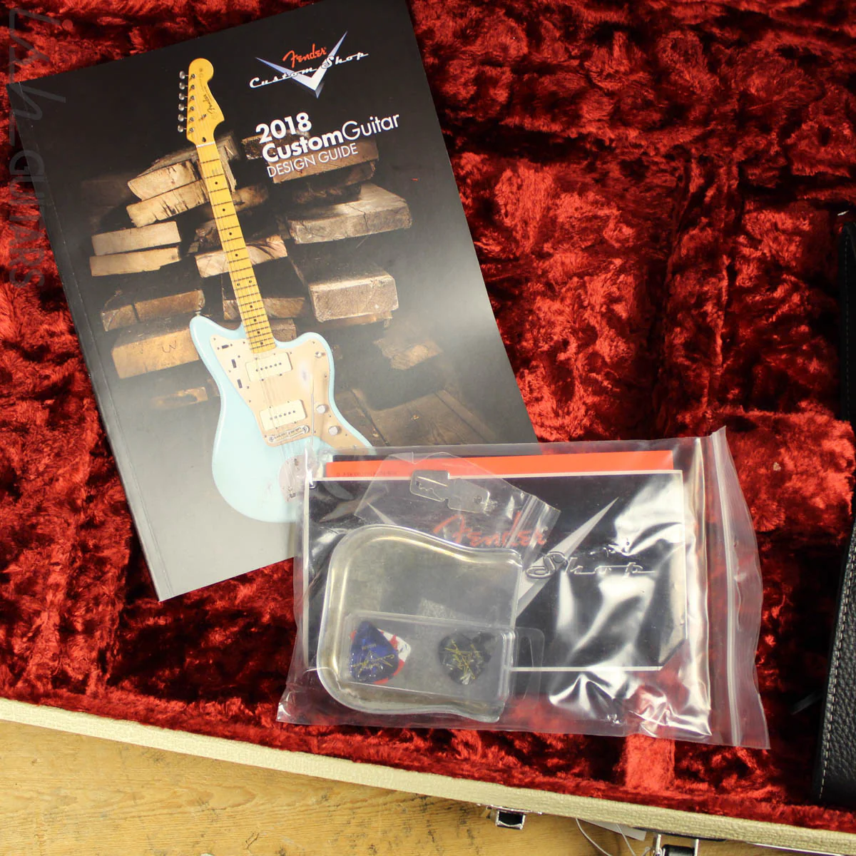 2018 Fender Custom Shop 1963 Telecaster Journeyman Fiesta Red Relic - Image 17