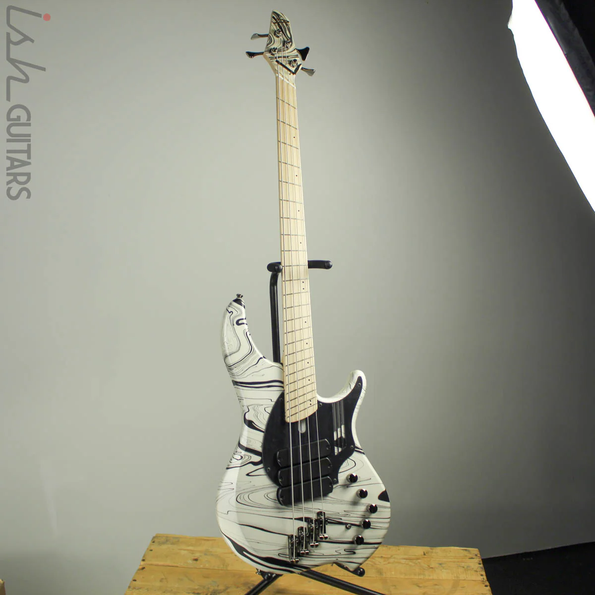 Dingwall NG3 4-String Ducati White Swirl B-Stock - Image 2