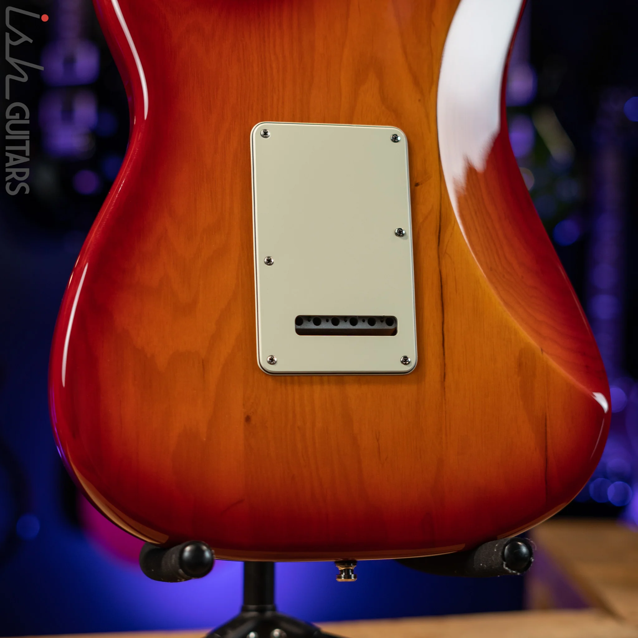 2019 Fender American Elite Stratocaster Aged Cherry Burst - Image 11