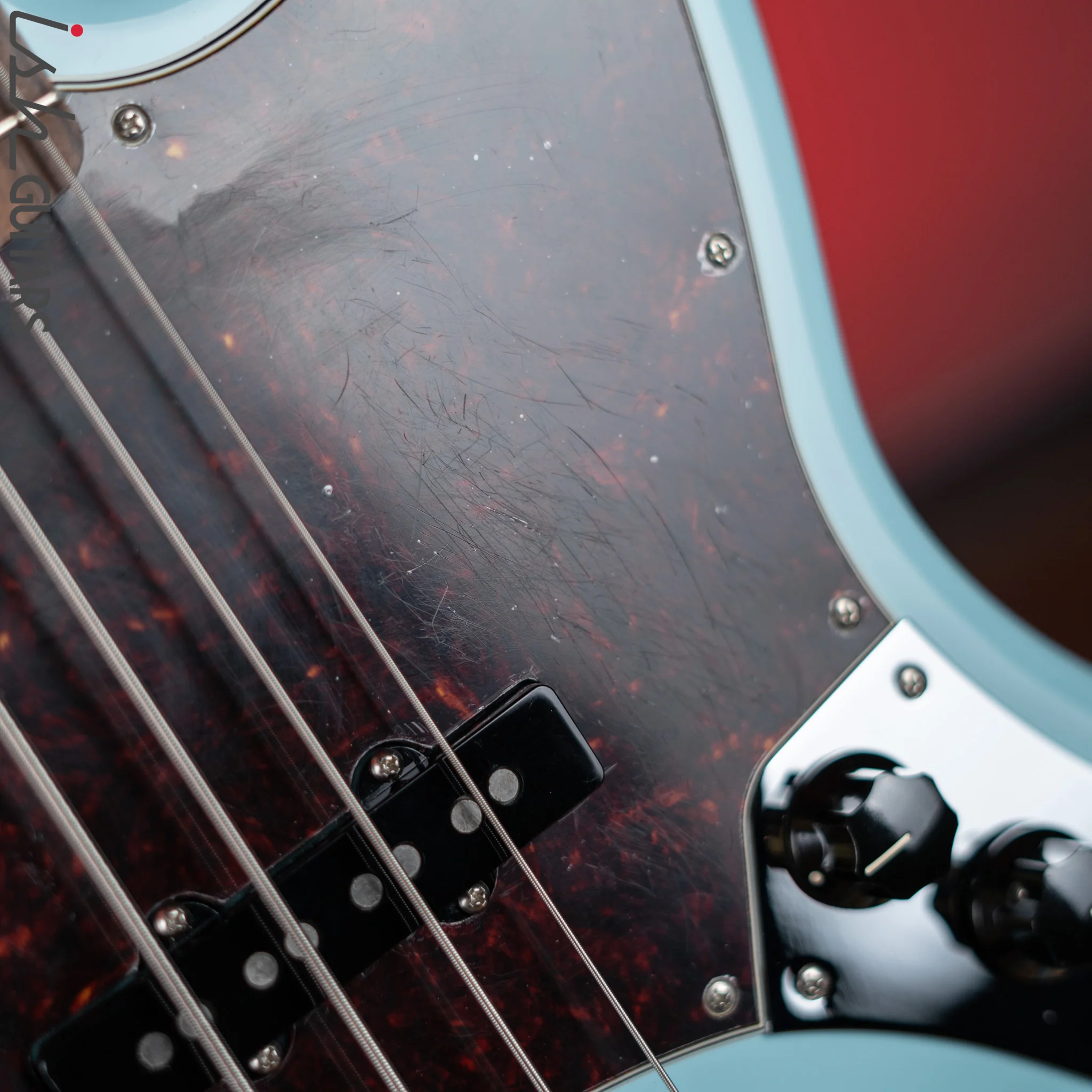 2019 Fender Vintera 60’s Jazz Bass Daphne Blue - Image 5