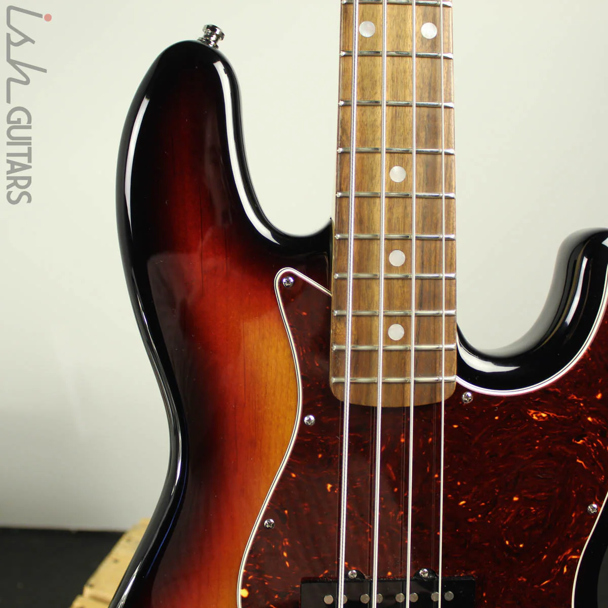 2019 G&L Fullerton Deluxe JB Bass 3 Tone Sunburst - Image 4