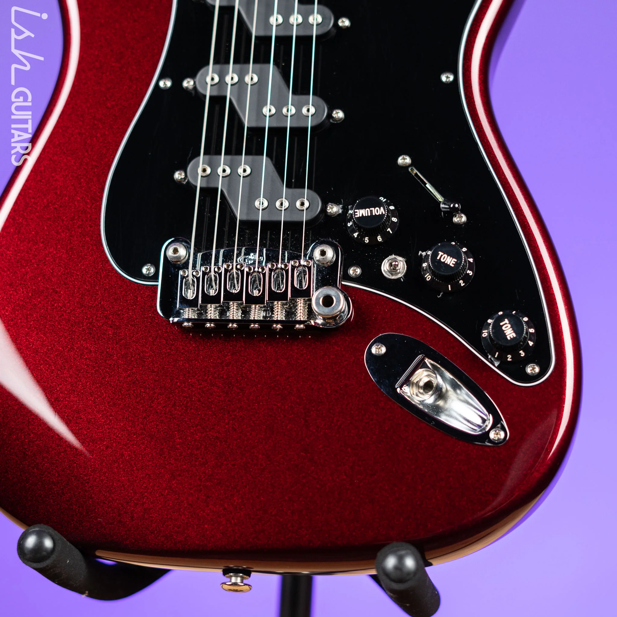 2019 G&L USA Comanche Ruby Red Metallic - Image 4