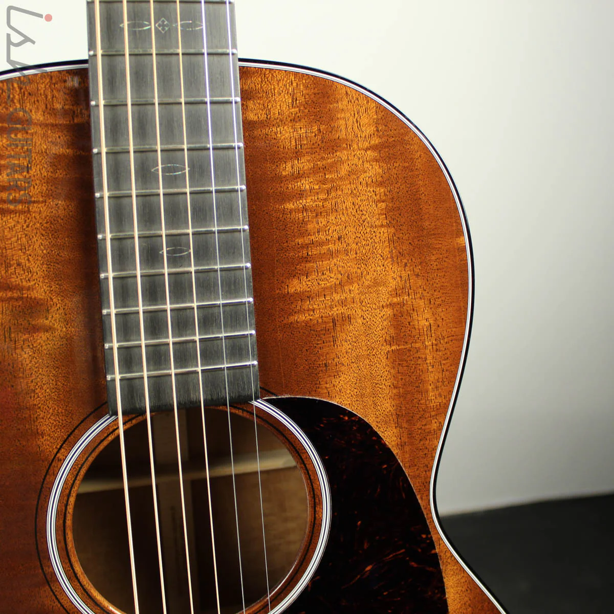 2019 Martin Custom Shop 00-17 12 Fret Flamed Mahogany Top (DEMO VIDEO) - Image 4