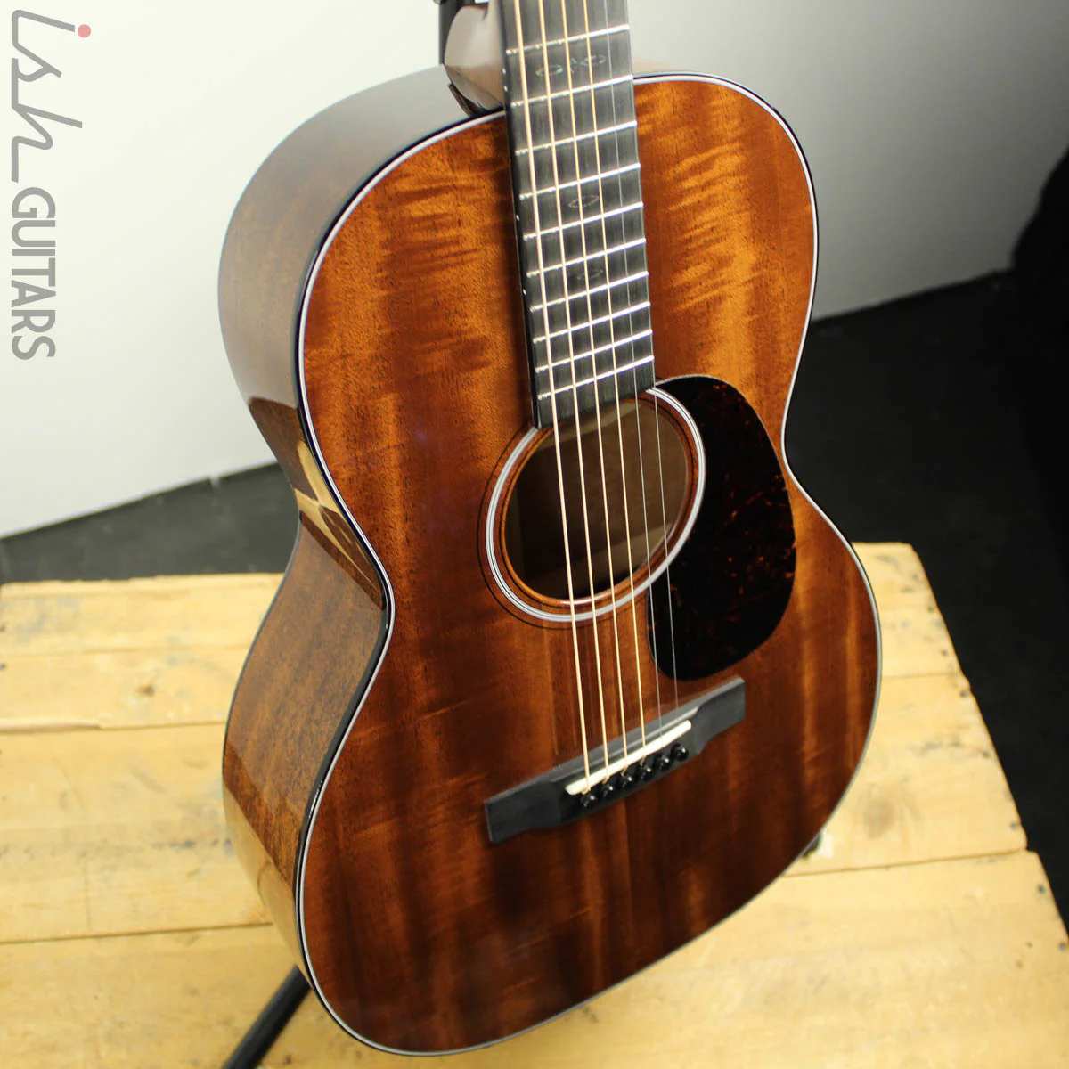 2019 Martin Custom Shop 00-17 12 Fret Flamed Mahogany Top (DEMO VIDEO) - Image 7