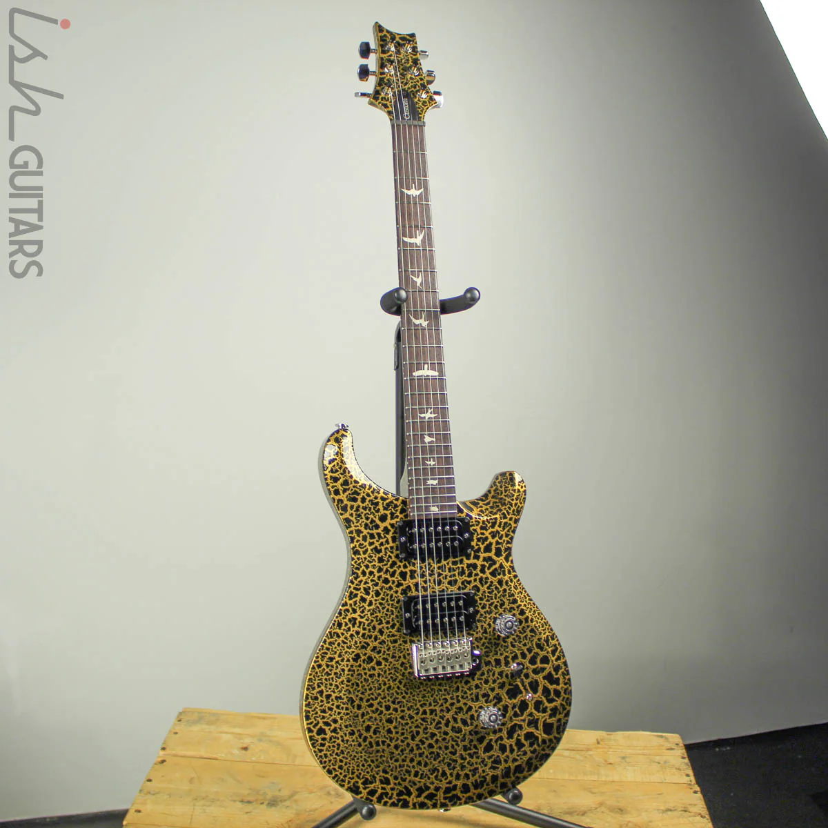 2019 PRS S2 Custom 24 Gold Crackle Custom Color - Image 2