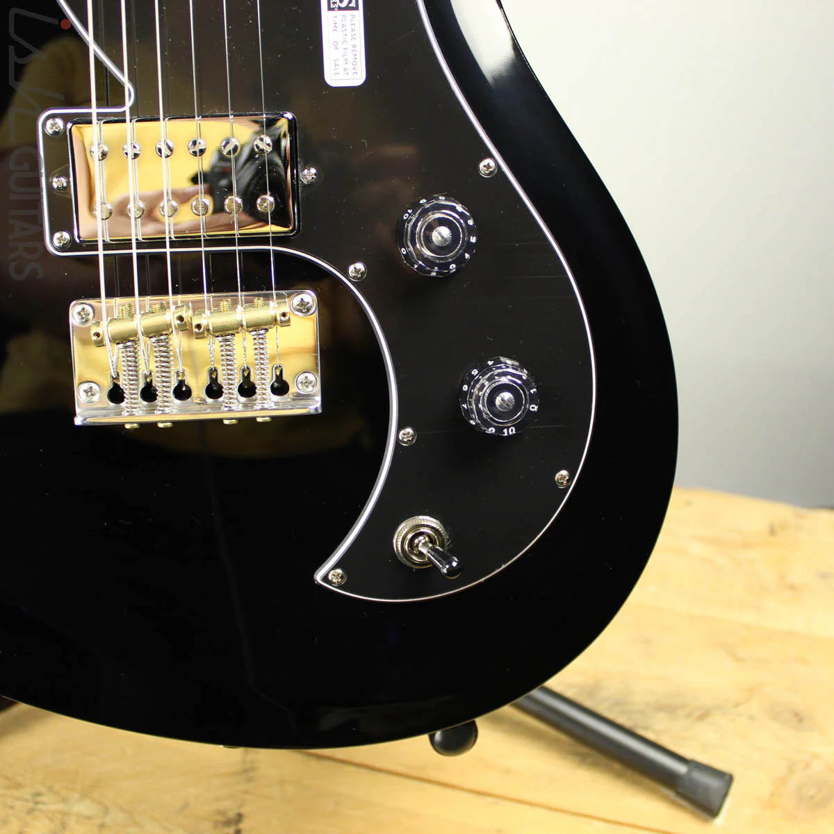 2019 PRS S2 Vela Semi-Hollow Black - Image 3